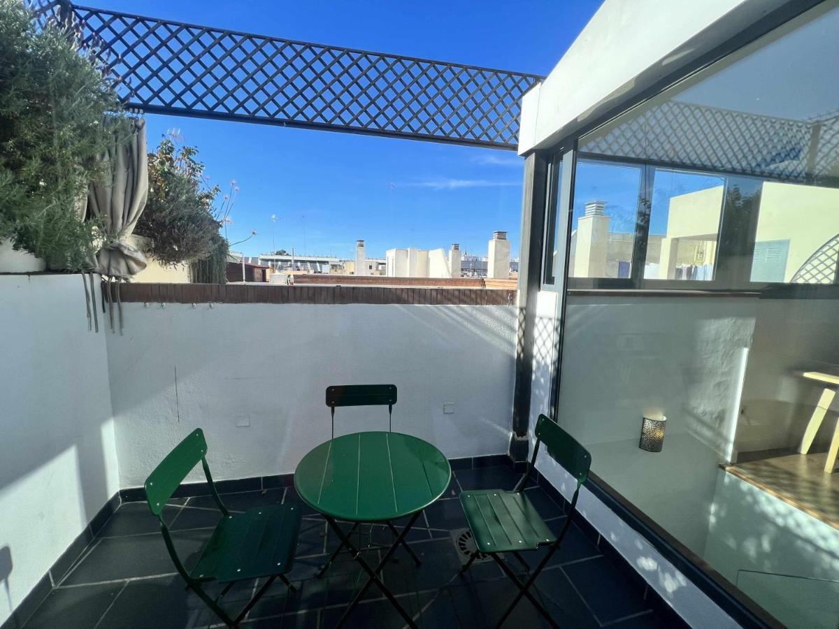 Atico San Bernardo Terraza Y Parking Incluido Apartment Seville Luaran gambar