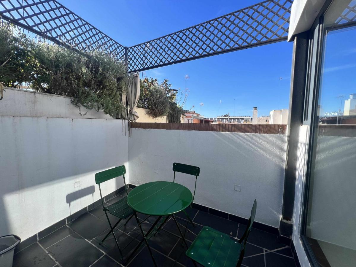 Atico San Bernardo Terraza Y Parking Incluido Apartment Seville Luaran gambar