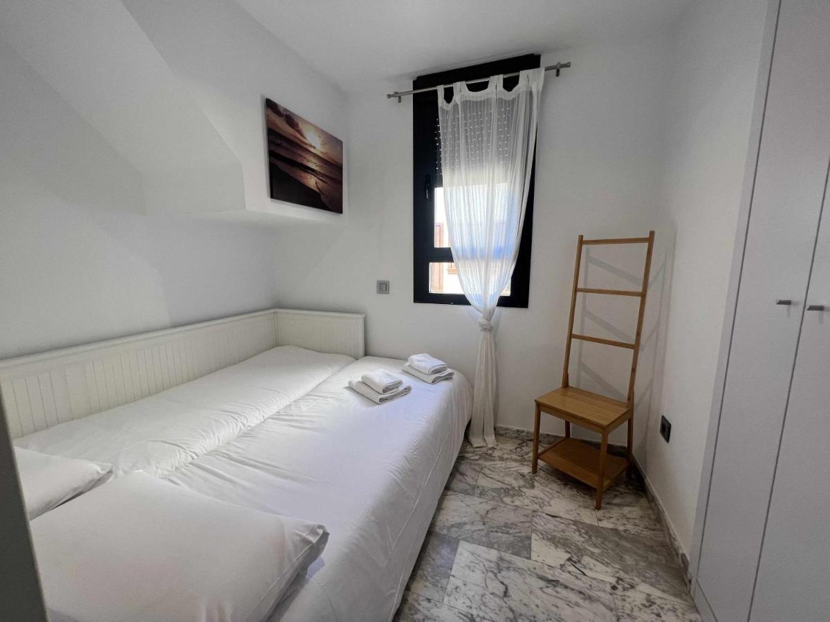 Atico San Bernardo Terraza Y Parking Incluido Apartment Seville Luaran gambar